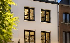 La Maison Haute Guesthouse